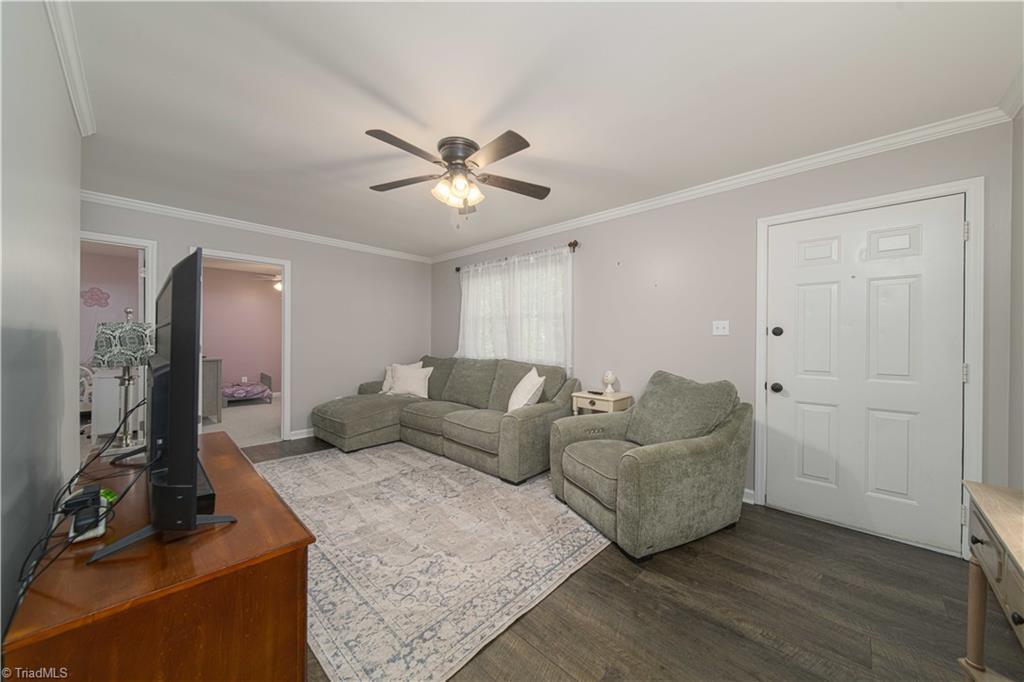 2186 Vienna Dozier Road Pfafftown, NC 27040 - Photo 12 of 24
