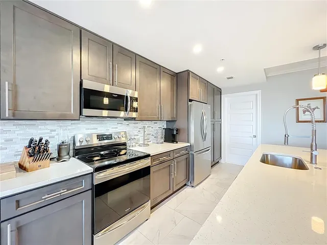 $440,000 | 16300 County Road 455, Unit 306, Montverde, FL 34756