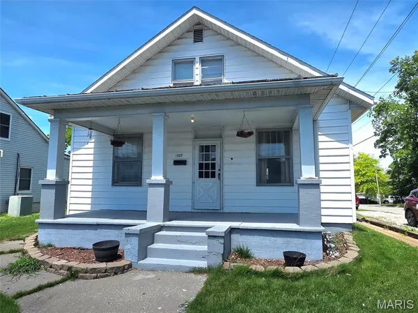 $85,000 | 1527 Swanwick Street, Chester, IL 62233
