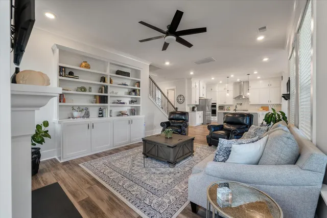 $1,120,000 | 2412 Bent Oak Road, Mount Pleasant, SC 29466