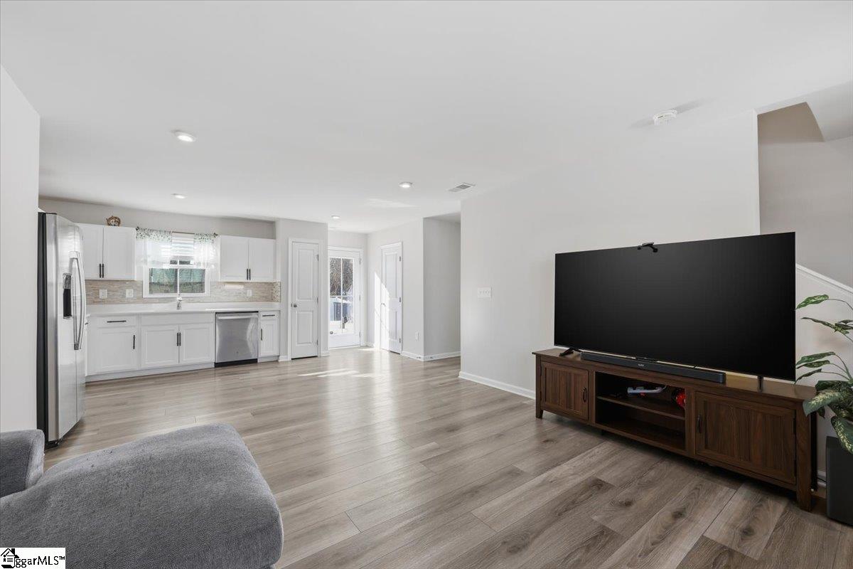 725 Bolsover Way Woodruff, SC 29388 - Photo 15 of 32