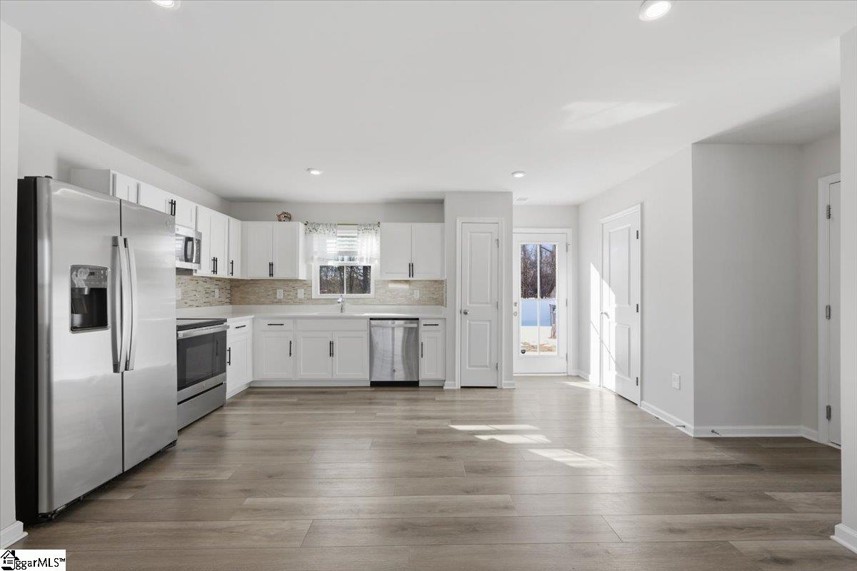 725 Bolsover Way Woodruff, SC 29388 - Photo 9 of 32