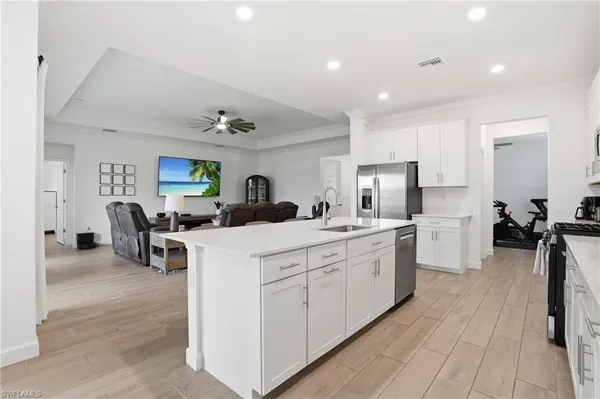 $659,999 | 20605 Greenwich Place, Estero, FL 33928