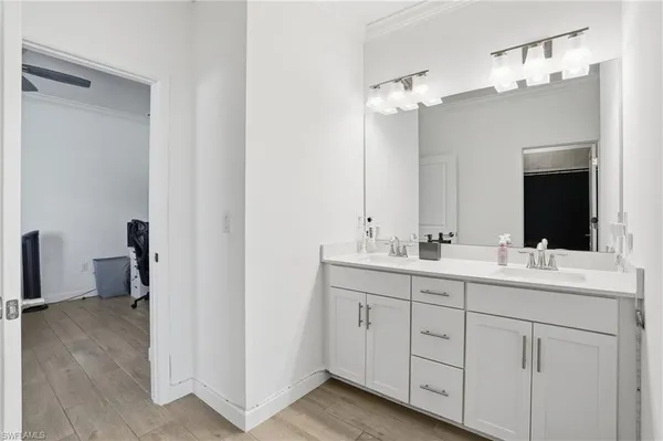 $659,999 | 20605 Greenwich Place, Estero, FL 33928