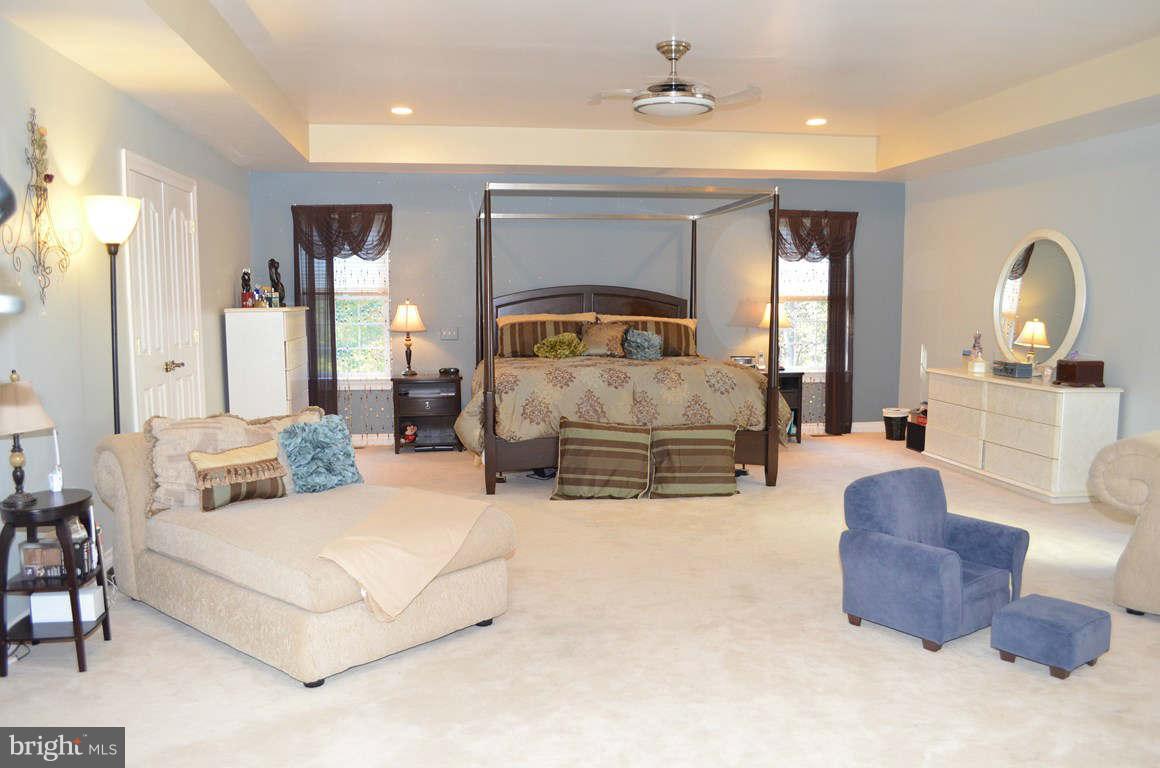 8715 Windsor Mill Road Baltimore, MD 21244 - Photo 15 of 29 Bedroom (Master)