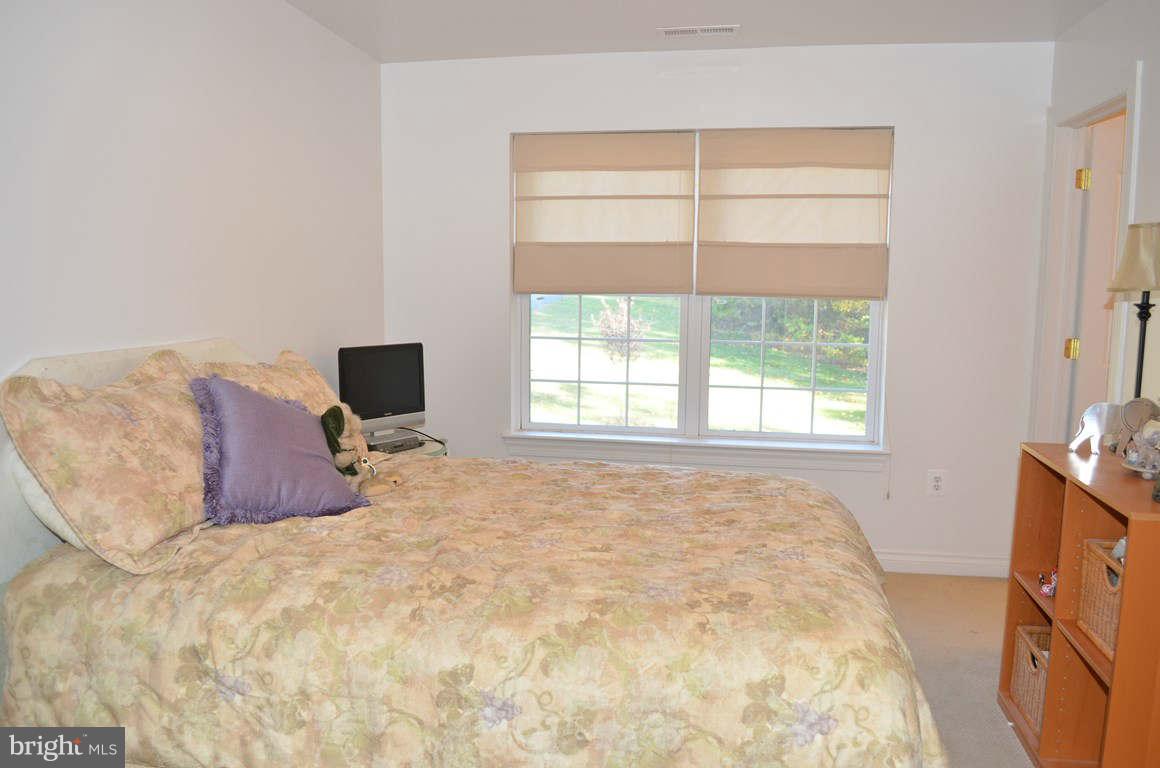 8715 Windsor Mill Road Baltimore, MD 21244 - Photo 23 of 29 Bedroom