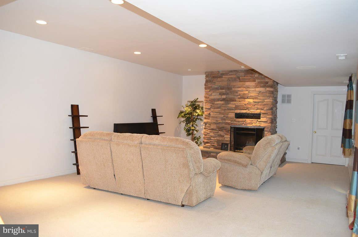 8715 Windsor Mill Road Baltimore, MD 21244 - Photo 26 of 29 Basement