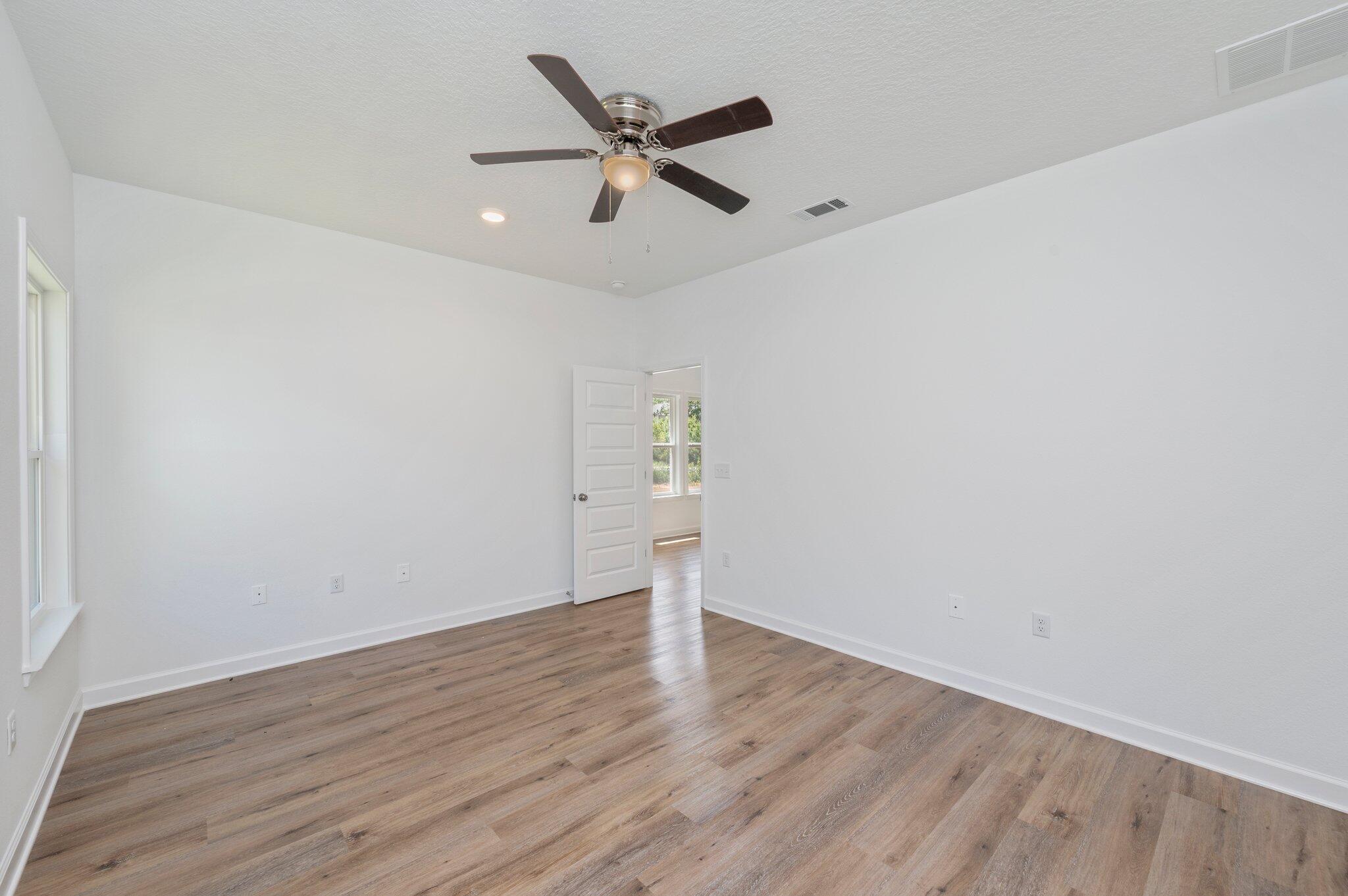 41 Spooner Street DeFuniak Springs, FL 32433 - Photo 13 of 22 1