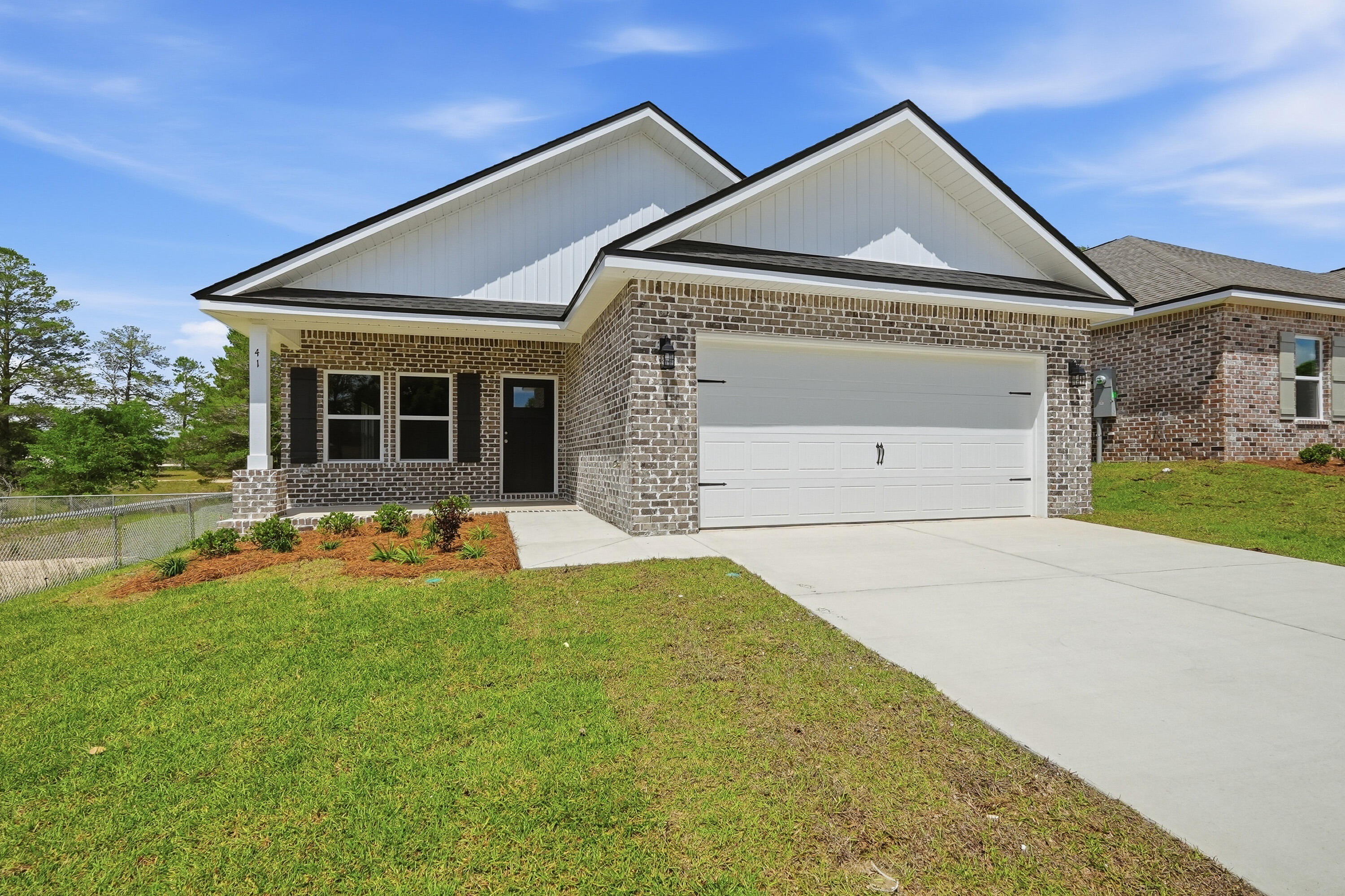 41 Spooner Street DeFuniak Springs, FL 32433 - Photo 2 of 22 41 spooner st-2