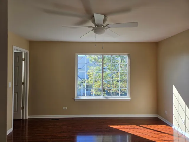 $229,900 | 39694 Warren Lane, Unit 39694, Beach Park, IL 60083