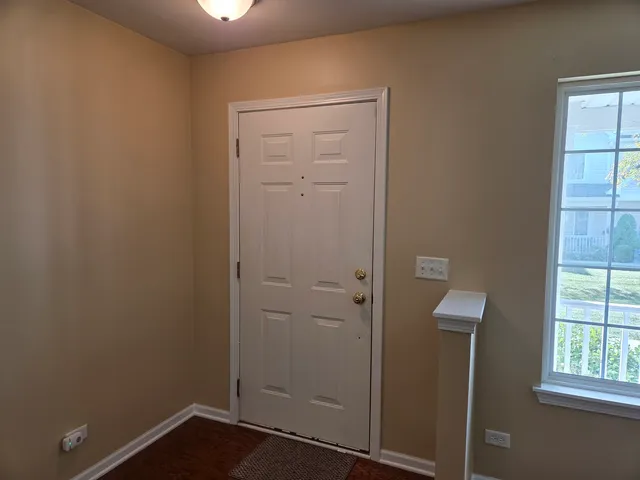 $229,900 | 39694 Warren Lane, Unit 39694, Beach Park, IL 60083