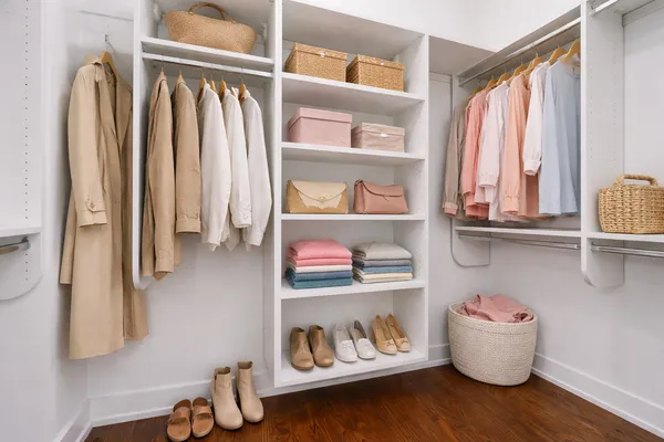 $3,400 | 5055 South Dorchester Avenue, Unit 205, Chicago, IL 60615