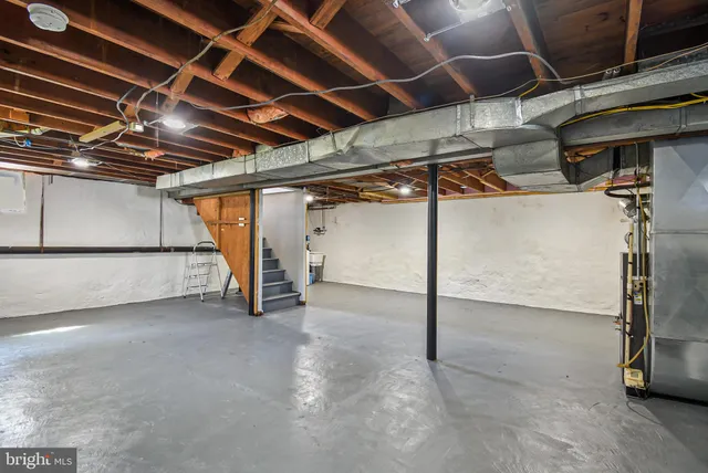 a view of empty room