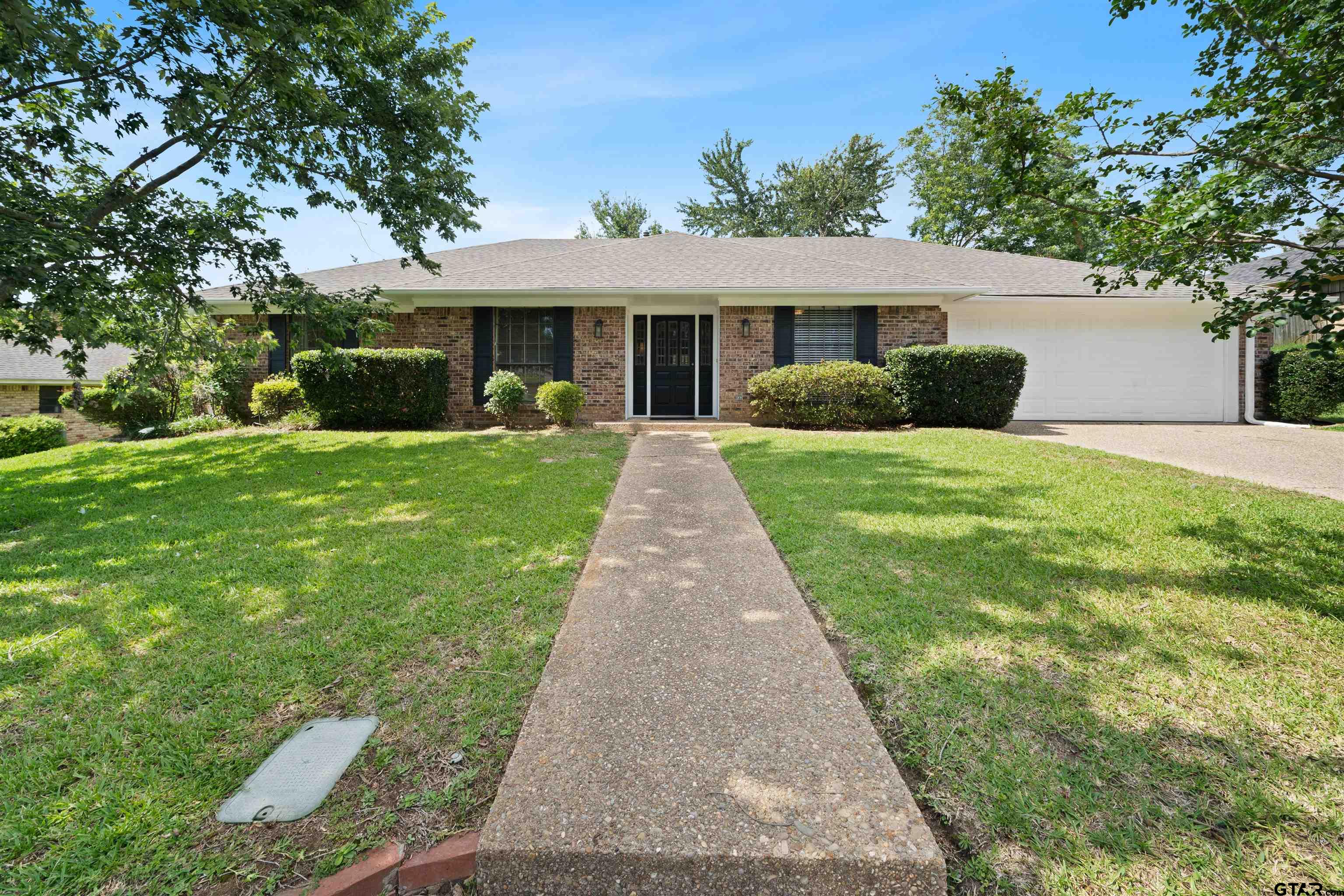 809 West Rieck Road Tyler, TX 75703 - Photo 2 of 31