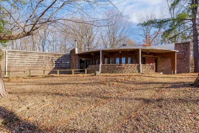 $500,000 | 7693 Benner Lake Road Southeast, Dearborn, MO 64439