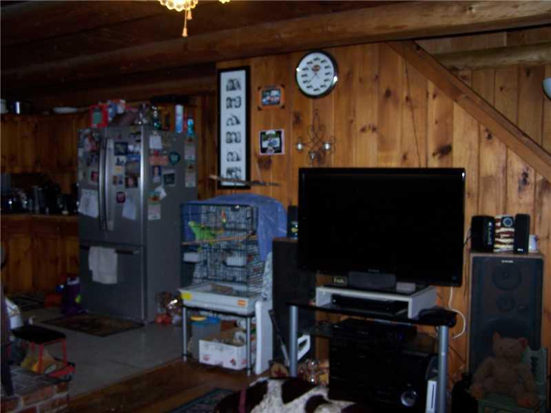 539 Quaker Road Sidney, ME 04330 - Photo 7 of 14 Living Room.