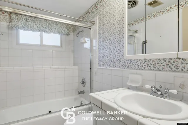 $318,000 | 1600 Linda Vista Drive, Casper, WY 82609