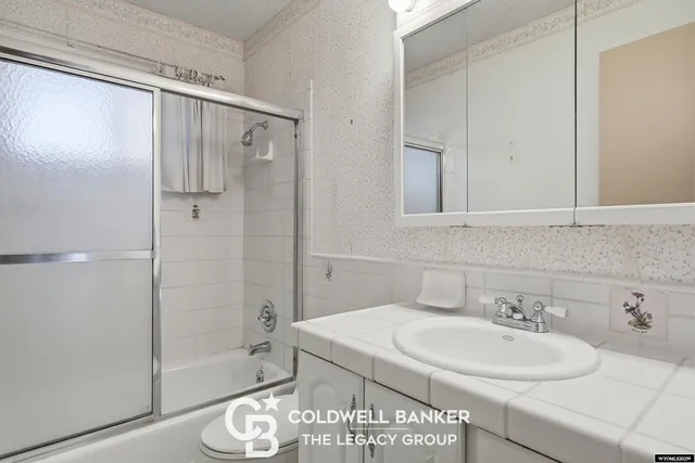 $318,000 | 1600 Linda Vista Drive, Casper, WY 82609