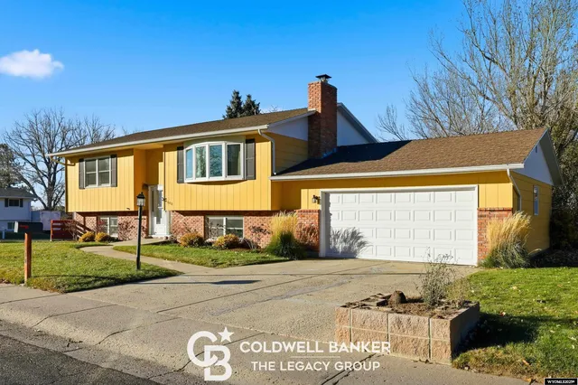 $318,000 | 1600 Linda Vista Drive, Casper, WY 82609
