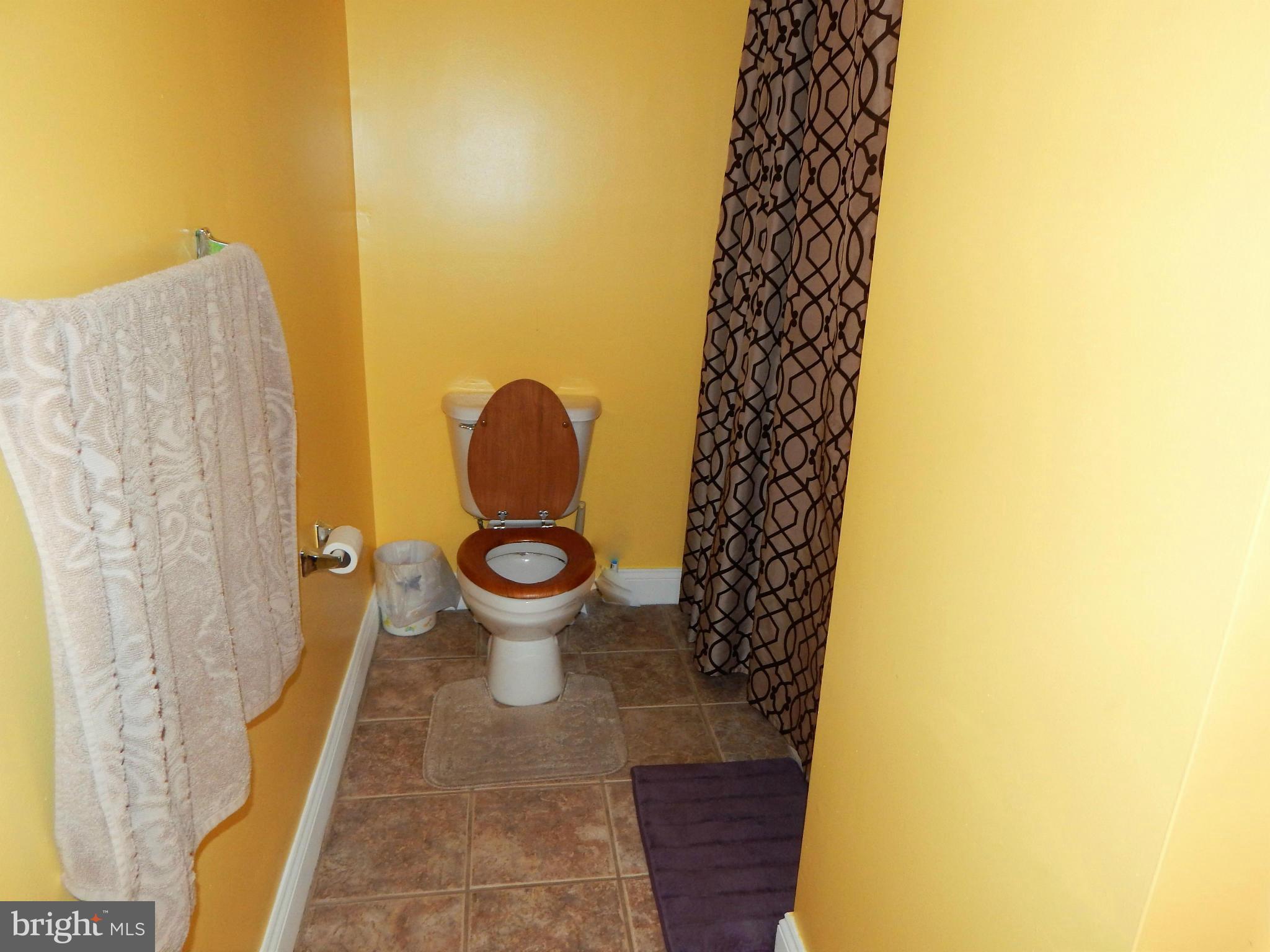 736 Seneca Park Road Middle River, MD 21220 - Photo 14 of 29 Bath (Master)