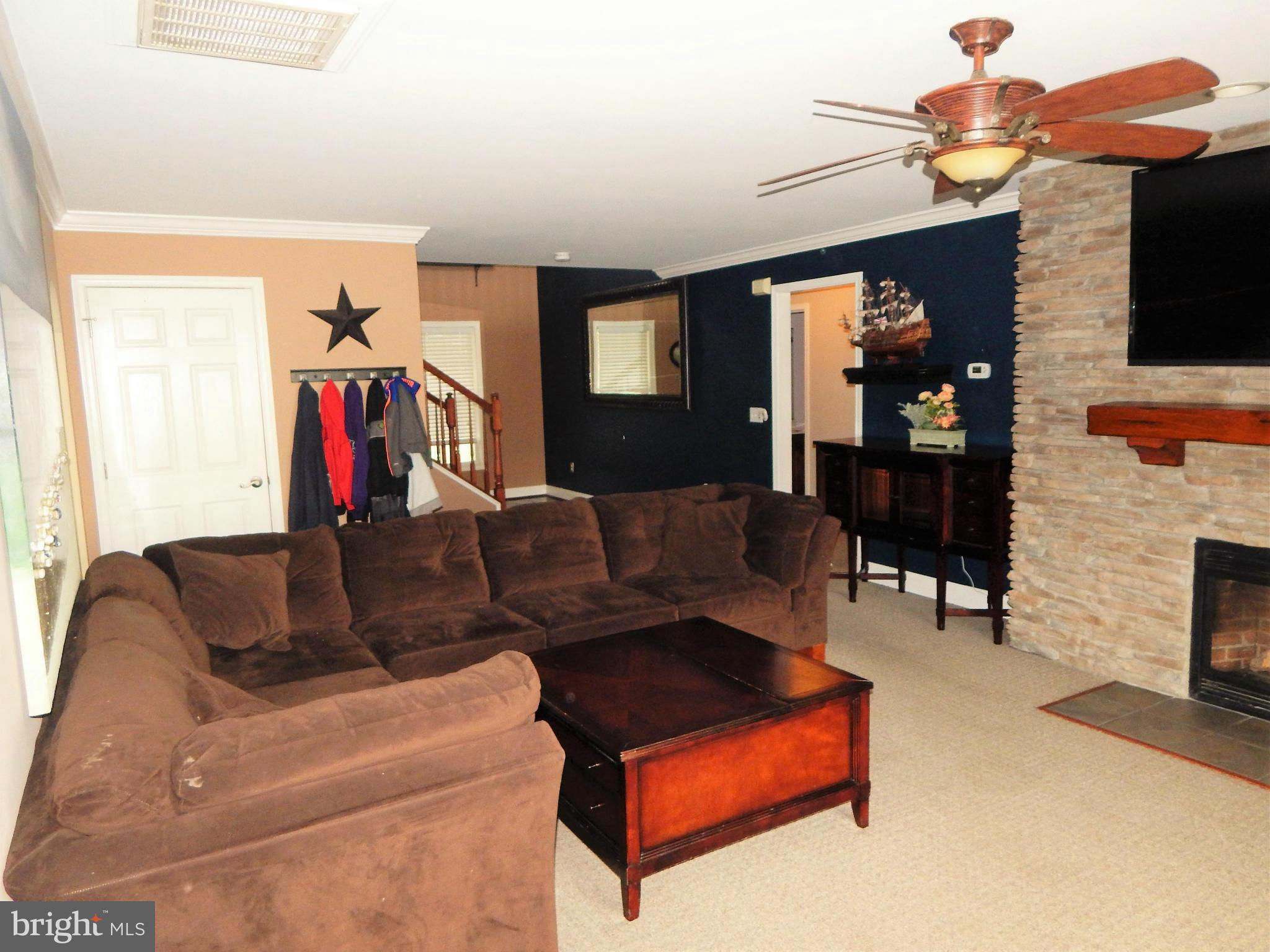 736 Seneca Park Road Middle River, MD 21220 - Photo 27 of 29 Living Room