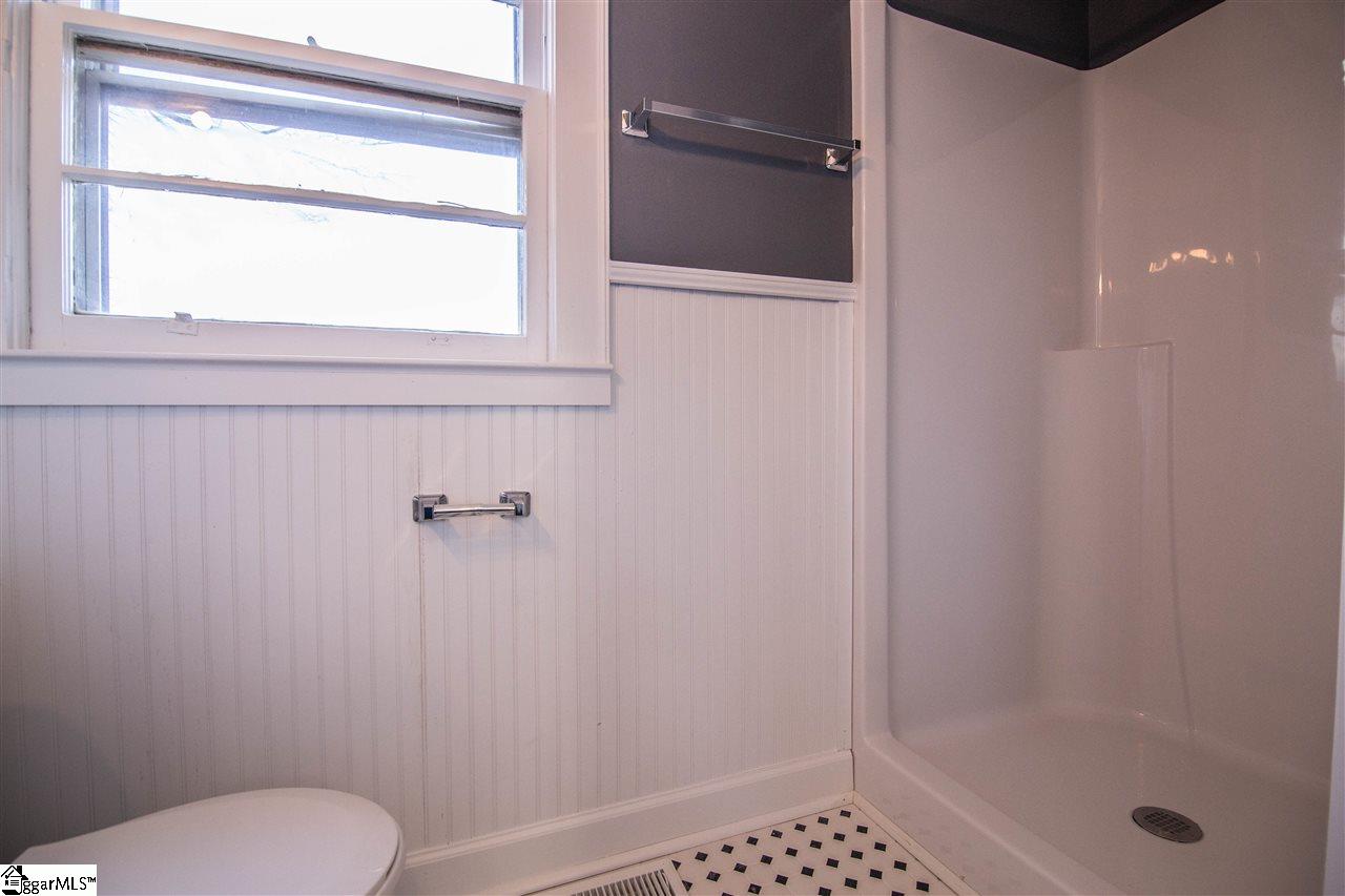315 New Woodruff Road Greer, SC 29651 - Photo 6 of 25 Gallery Image 6