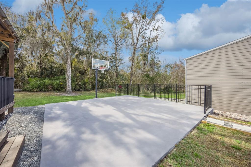 323 McLain Lane Geneva, FL 32732 - Photo 32 of 70