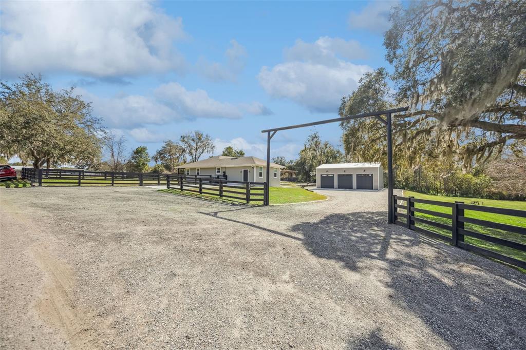 323 McLain Lane Geneva, FL 32732 - Photo 57 of 70