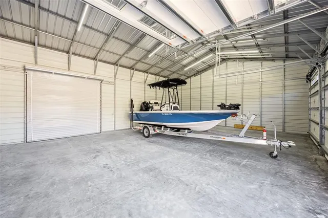 $995,000 | 323 McLain Lane, Geneva, FL 32732