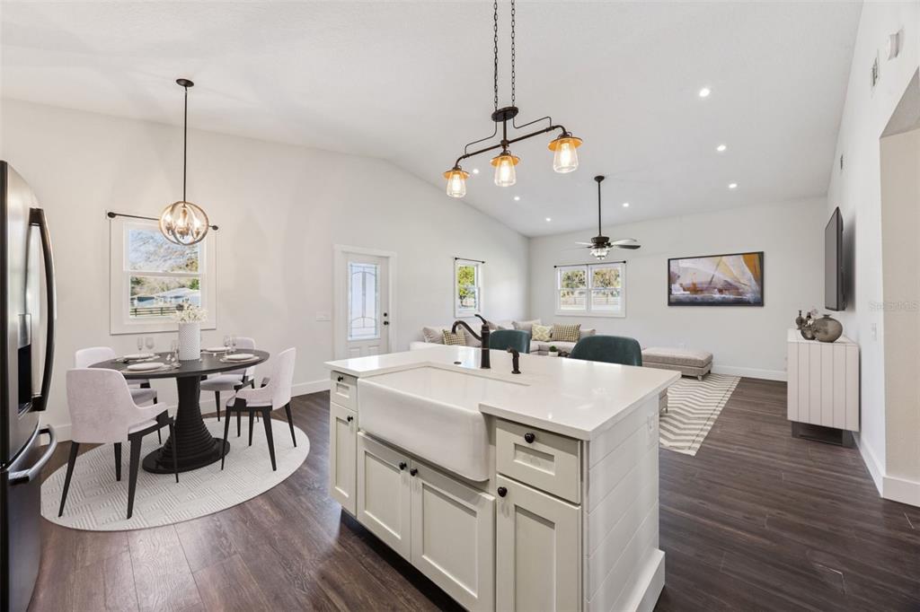 323 McLain Lane Geneva, FL 32732 - Photo 9 of 70