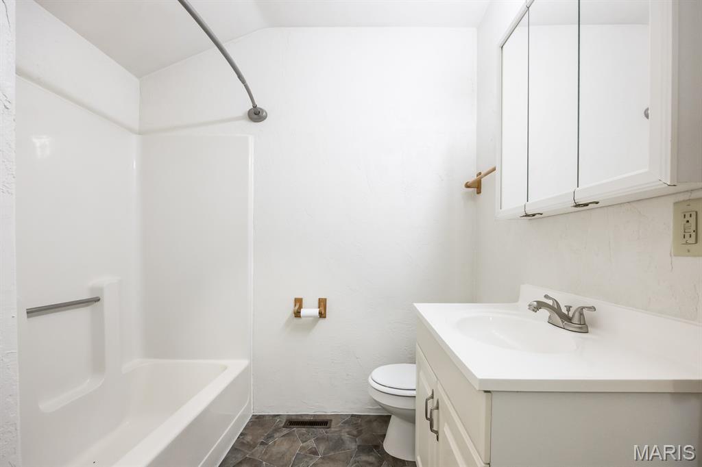 216 North Fritz Street Lebanon, IL 62254 - Photo 15 of 25