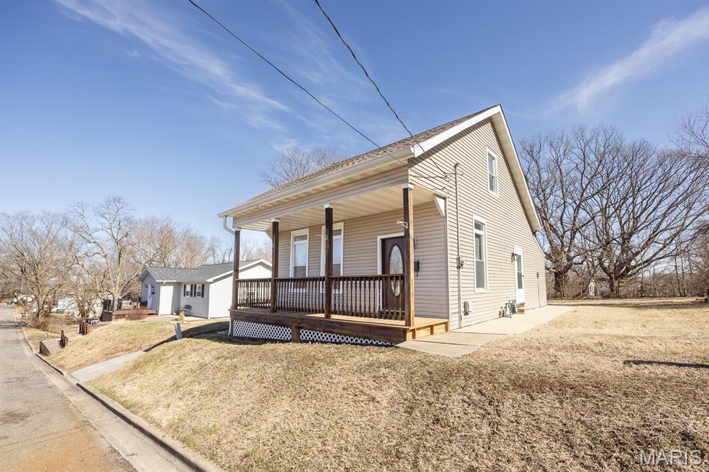 216 North Fritz Street Lebanon, IL 62254 - Photo 2 of 25