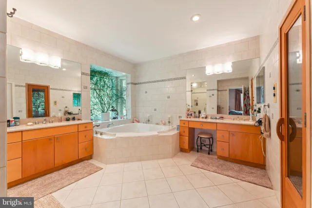 $1,395,000 | 1427 Byberry Road, Huntingdon Valley, PA 19006