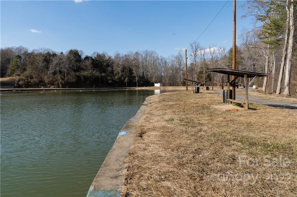 124 Hughey Lake Road Blacksburg, SC 29702 - Photo 24 of 30 Gallery Image 24