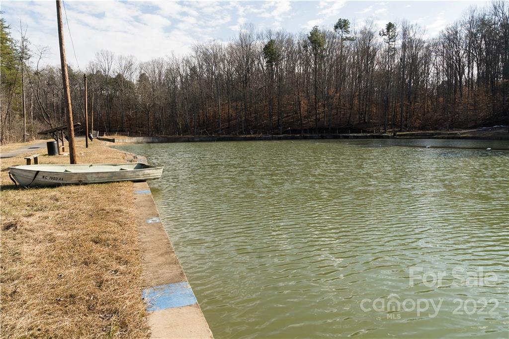 124 Hughey Lake Road Blacksburg, SC 29702 - Photo 3 of 30 Gallery Image 3