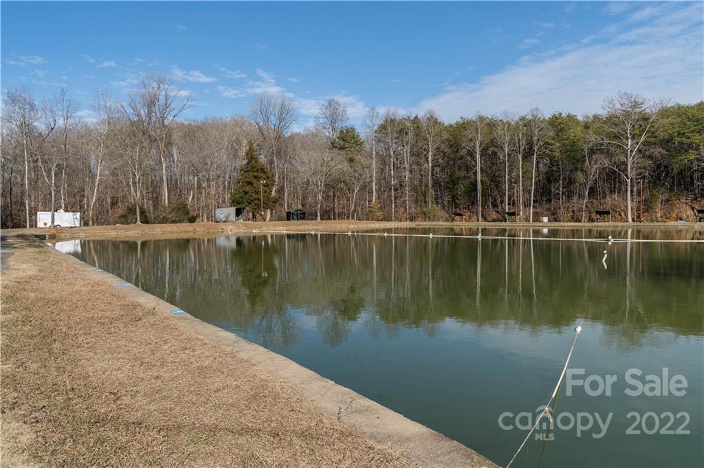124 Hughey Lake Road Blacksburg, SC 29702 - Photo 5 of 30 Gallery Image 5