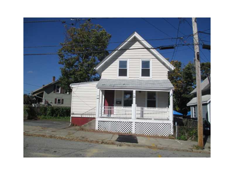 31 Gerald Street Pawtucket, RI 02860 - Photo 1 of 7 Exterior Front.