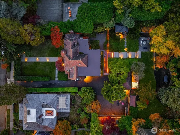 an aerial view of multiple house