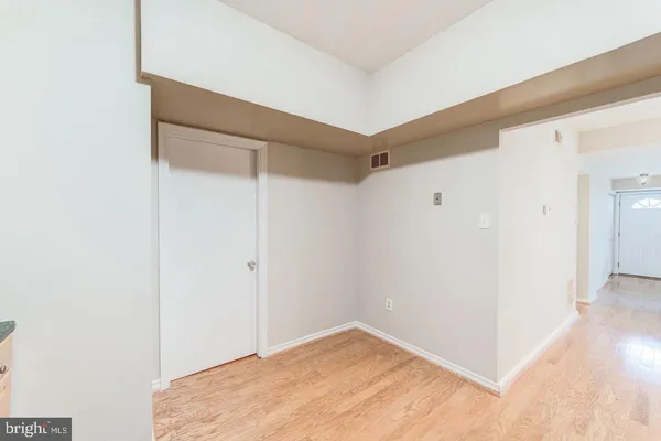 $2,000 | 7938 Bentley Village Drive, Unit 32C, Springfield, VA 22152