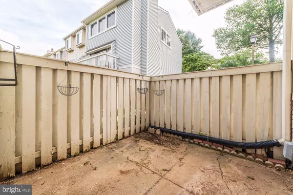 $2,000 | 7938 Bentley Village Drive, Unit 32C, Springfield, VA 22152