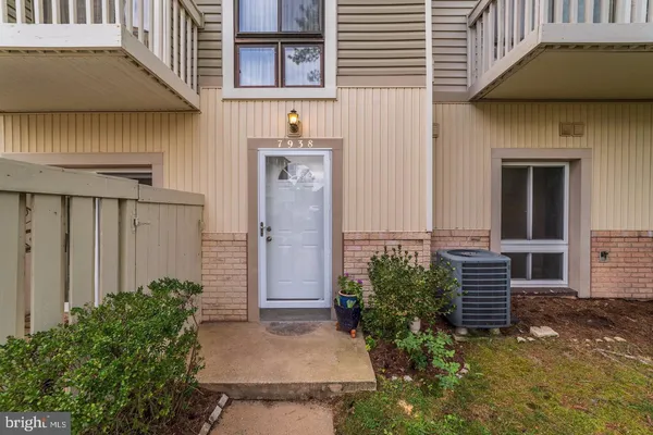 $2,000 | 7938 Bentley Village Drive, Unit 32C, Springfield, VA 22152