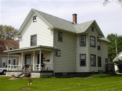 1430 Pershing Boulevard Clinton, IA 52732 - Photo 1 of 1 Gallery Image 1