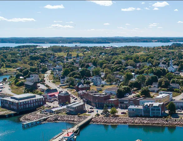 $260,000 | 14 Water Street, Eastport, ME 04631