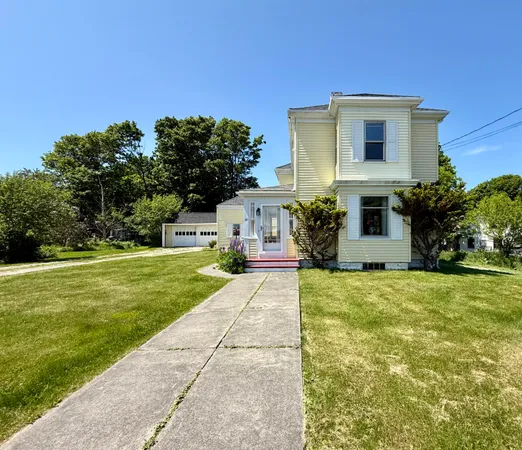 $260,000 | 14 Water Street, Eastport, ME 04631