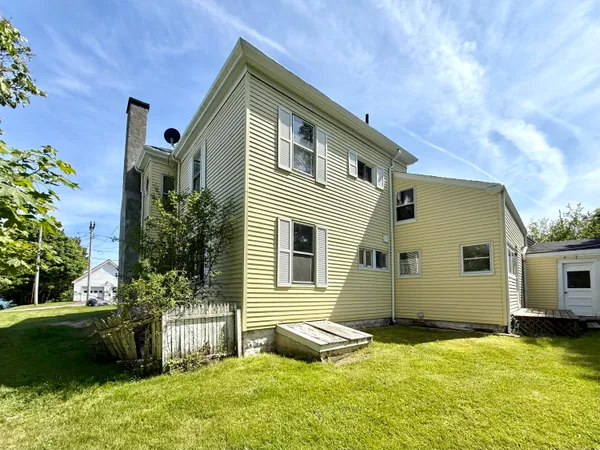 $260,000 | 14 Water Street, Eastport, ME 04631