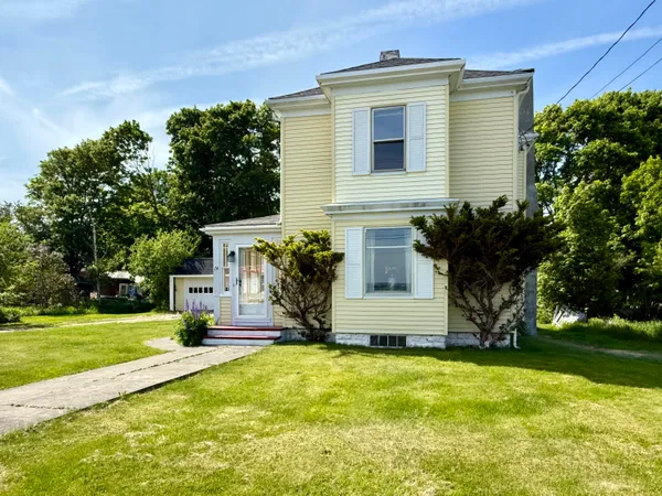 $260,000 | 14 Water Street, Eastport, ME 04631