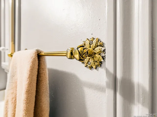 $264,000 | 11610 Whisper Trail Street, San Antonio, TX 78230