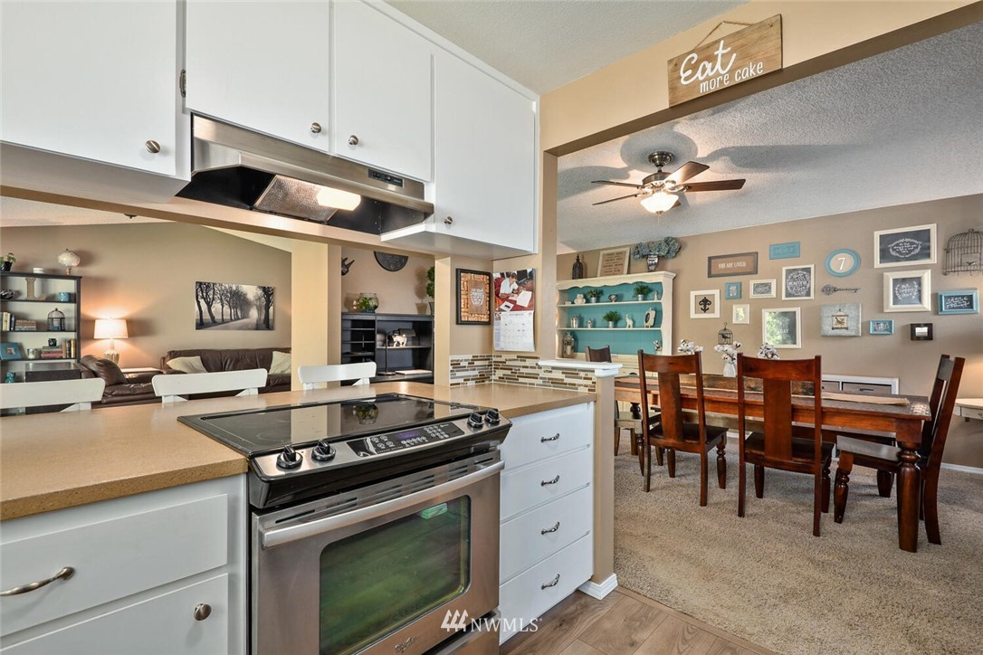 19240 146th Avenue Southeast Renton, WA 98058 - Photo 14 of 28 Gallery Image 14