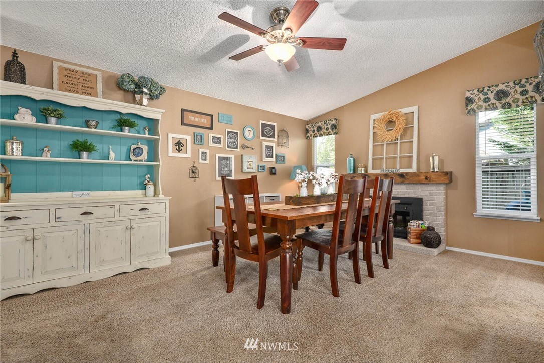 19240 146th Avenue Southeast Renton, WA 98058 - Photo 7 of 28 Gallery Image 7