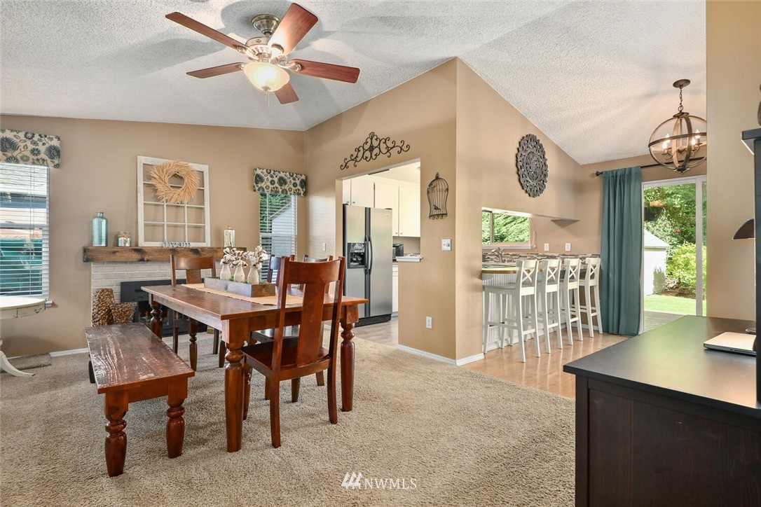 19240 146th Avenue Southeast Renton, WA 98058 - Photo 8 of 28 Gallery Image 8